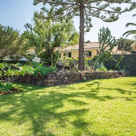 Private Oceanfront Deluxe Pico 360 Views * Bicas