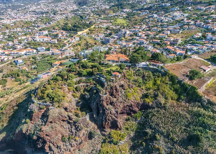 Private Oceanfront Deluxe Pico 360 Views * Funchal (Madeira)